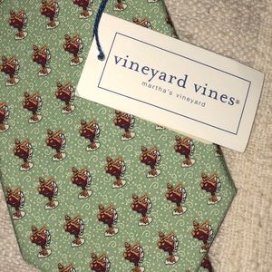 Vineyard Vines Tie